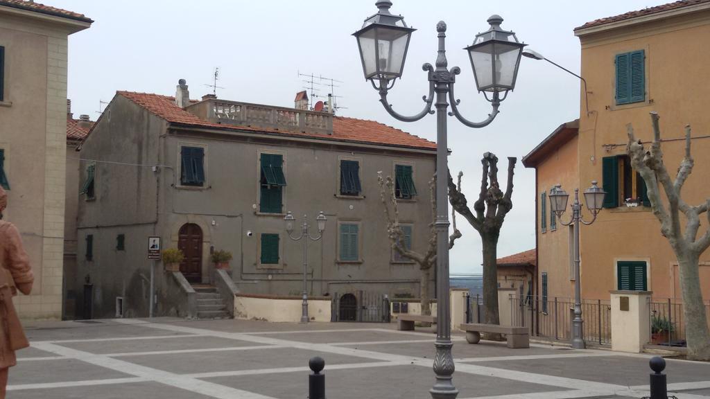 Апартаменты Abitare Il Borgo Piazza Del Popolo Кастаньето-Кардуччи Экстерьер фото