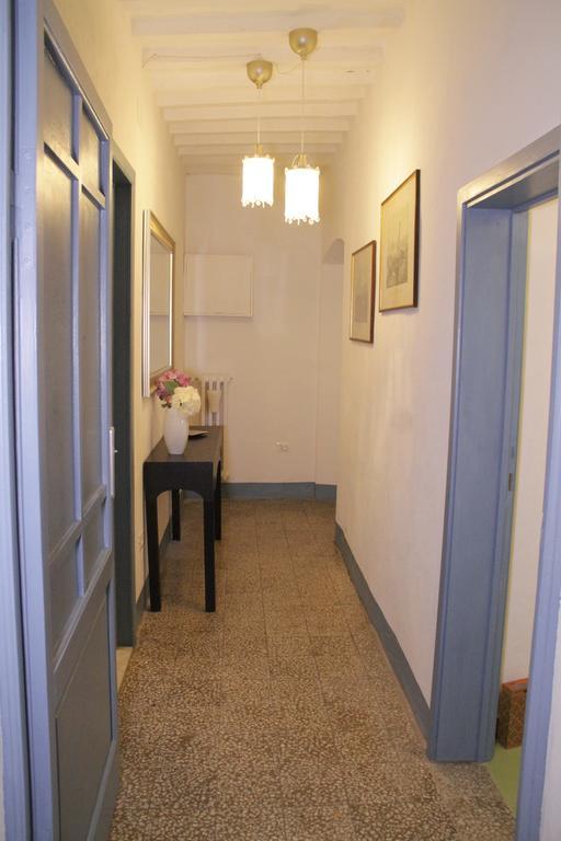 Апартаменты Abitare Il Borgo Piazza Del Popolo Кастаньето-Кардуччи Экстерьер фото